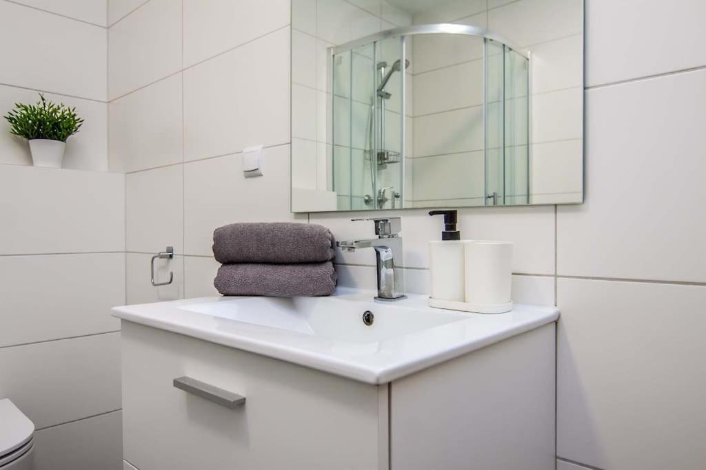 Super Apartment *