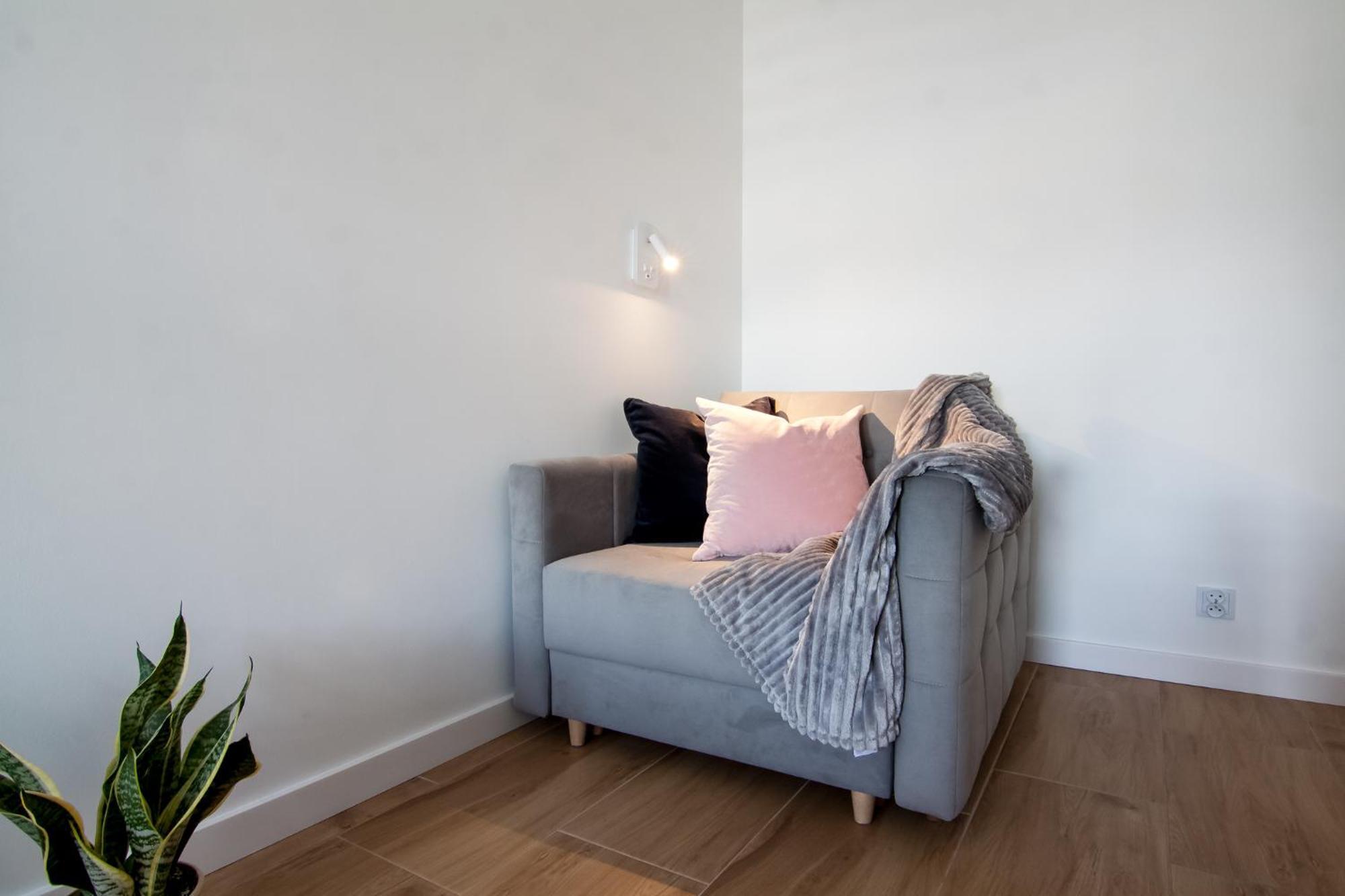 Apartment Super
